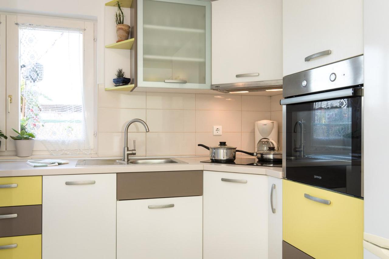 Beach Apartment Крк Экстерьер фото